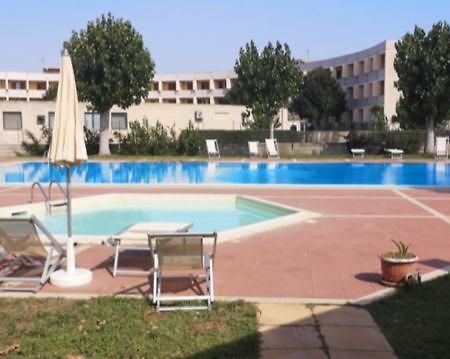 Villetta A Schiera In Villaggio Metatur Metaponto Eksteriør bilde